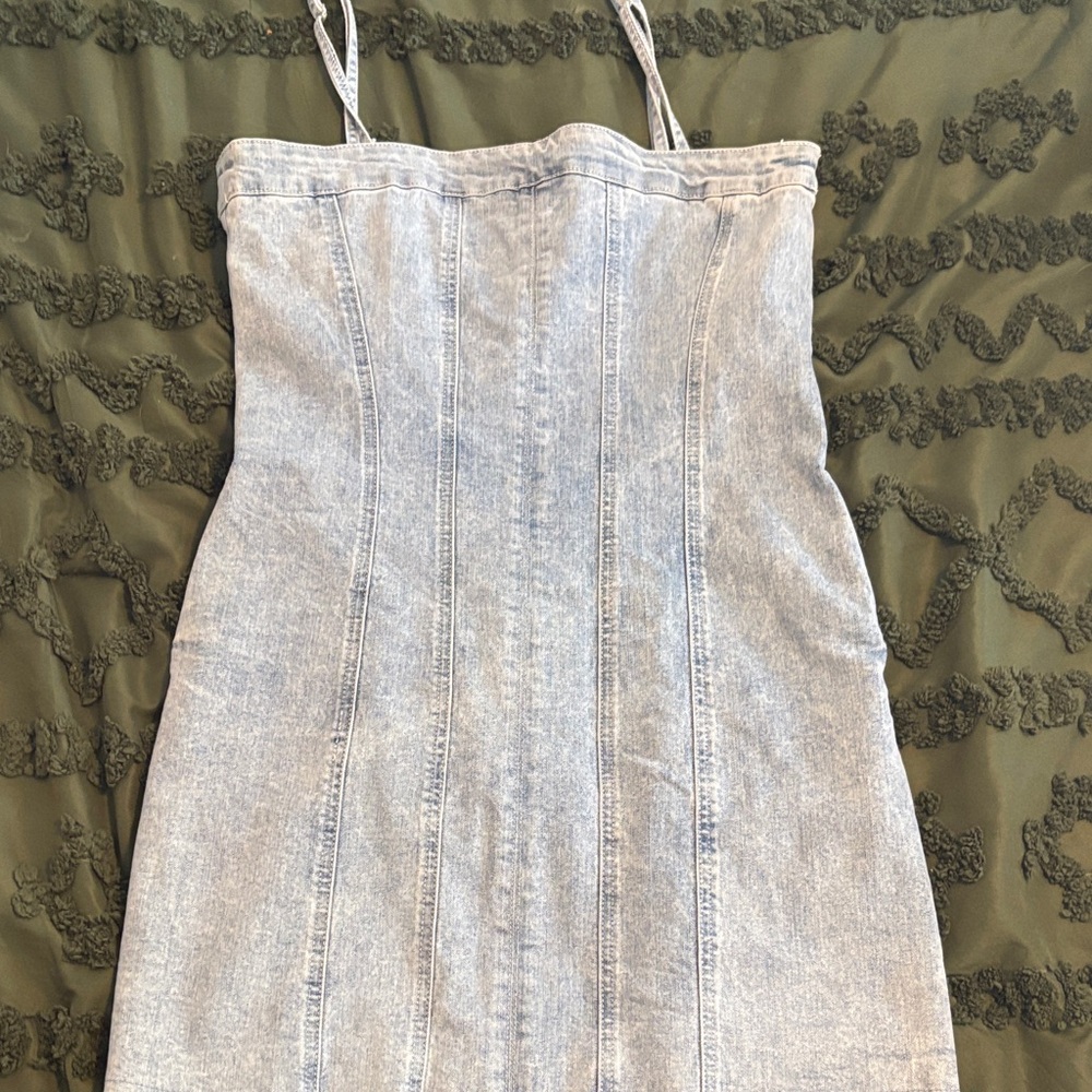 Elegant Strapless Denim Dress